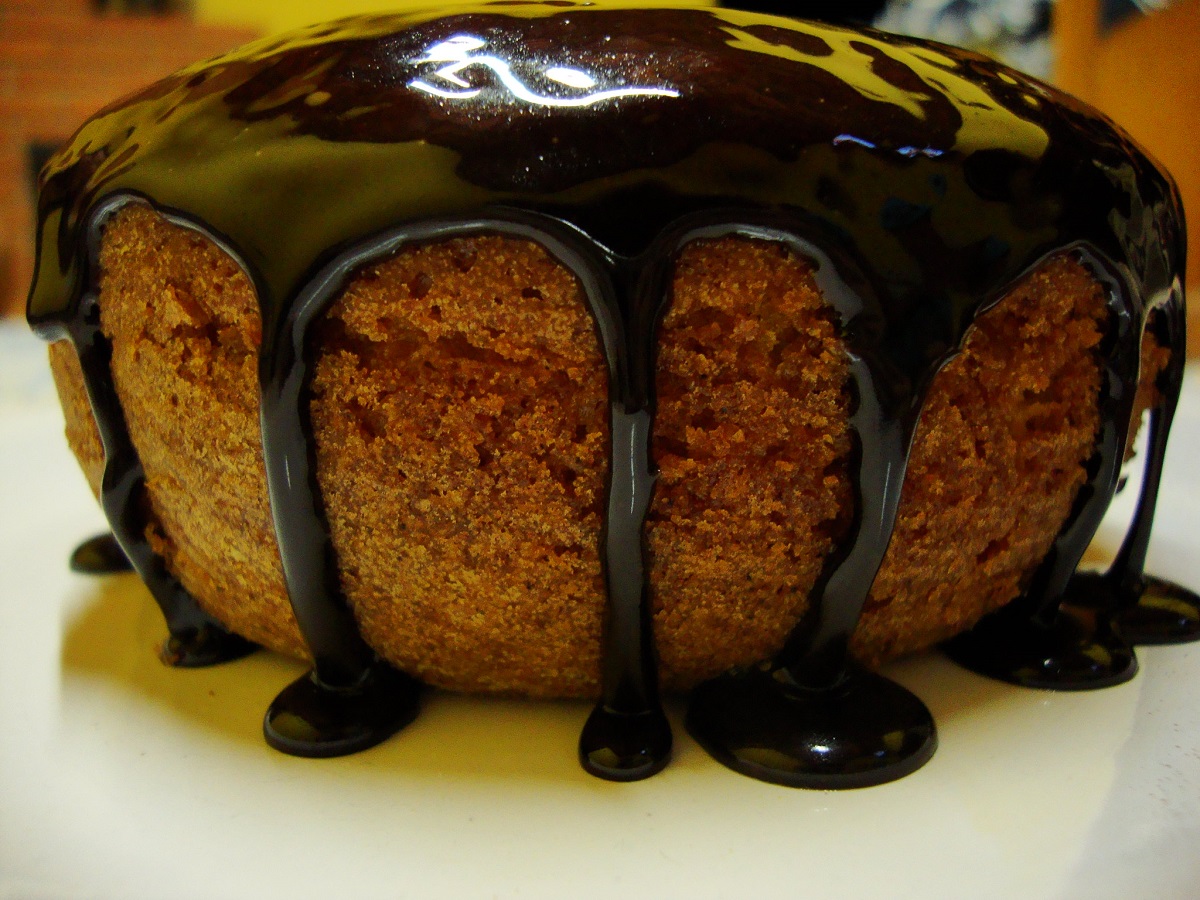Bolo de cenoura com chocolate; veja dicas especiais do chef. Creative Commons