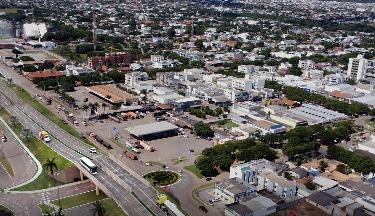 Mauro Mendes destaca obra em Nova Mutum. Foto: Vinícius Fantinel/PMNM